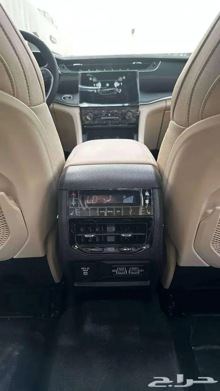 قراند شيروكي لميتد 2024 كاش او اقساط 5