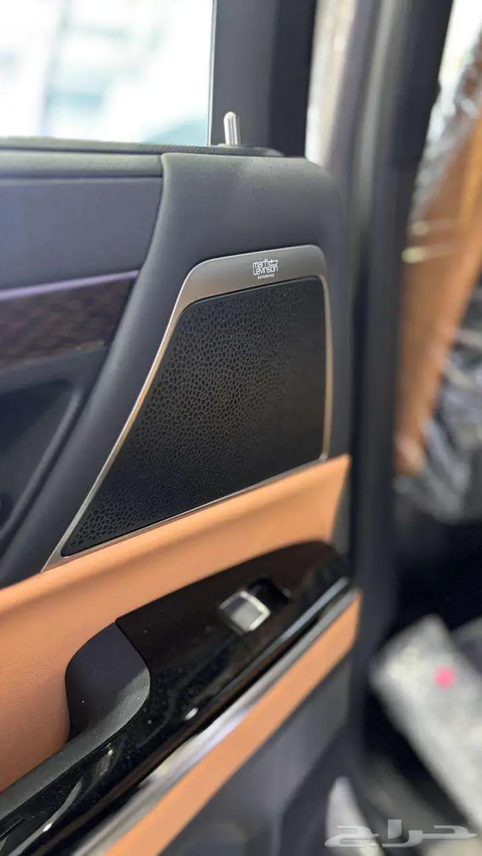 لكزس LX600 BB لون تيتانيوم سعودي 12