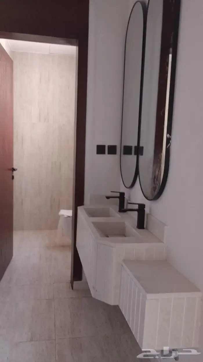 للبيع شقة بعمارة سكنية 220م - الرياض حي ديراب 10