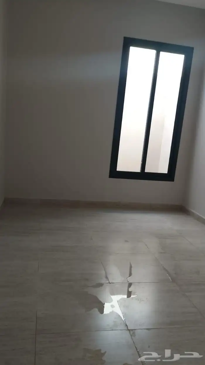 للبيع شقة بعمارة سكنية 220م - الرياض حي ديراب 6