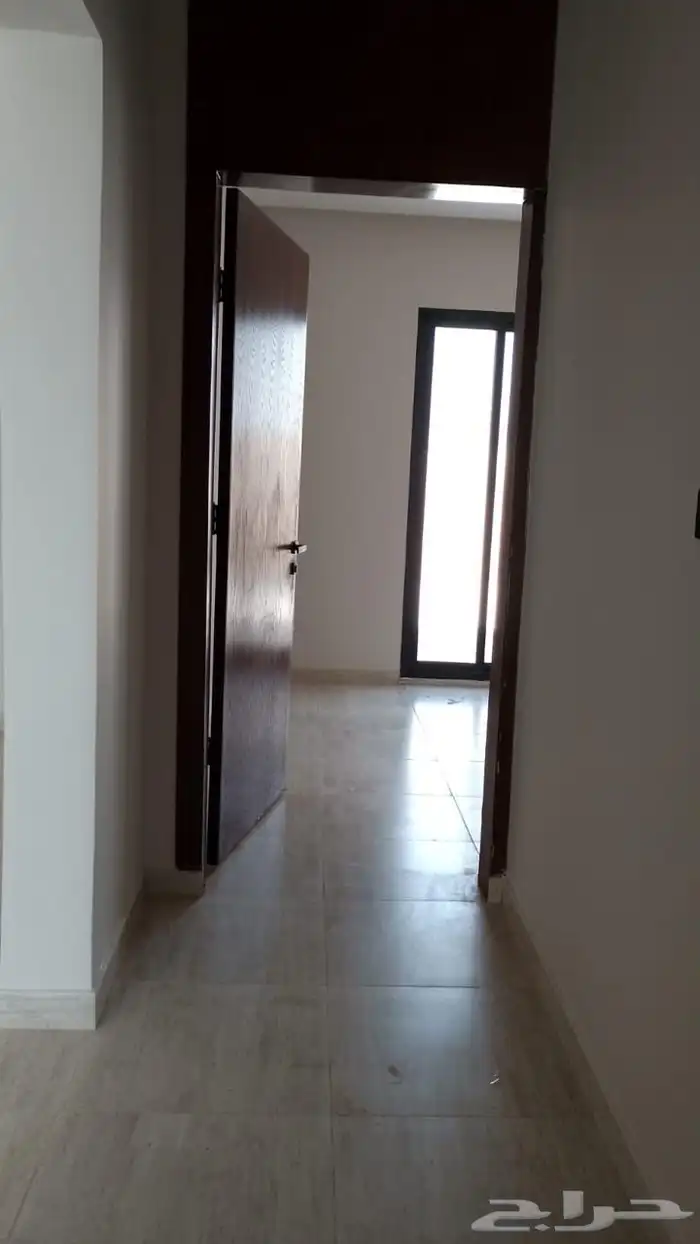 للبيع شقة بعمارة سكنية 220م - الرياض حي ديراب 12