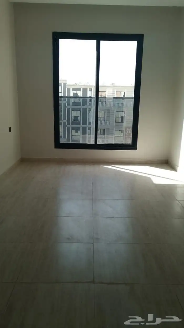 للبيع شقة بعمارة سكنية 220م - الرياض حي ديراب 9