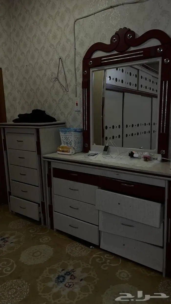 غرفة مزدوج مع الكبت والتسريحه 2