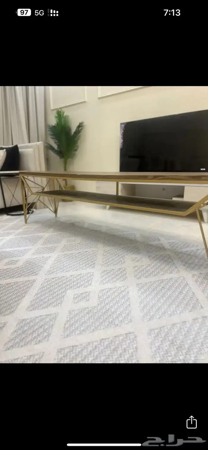 طاولة 4
