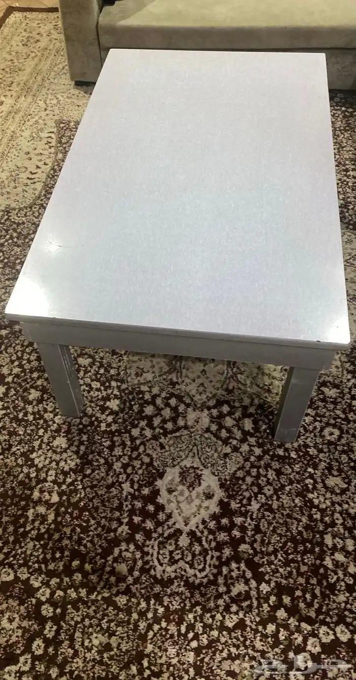 للبيع كنب صالة زواية قوي وطاولة 1