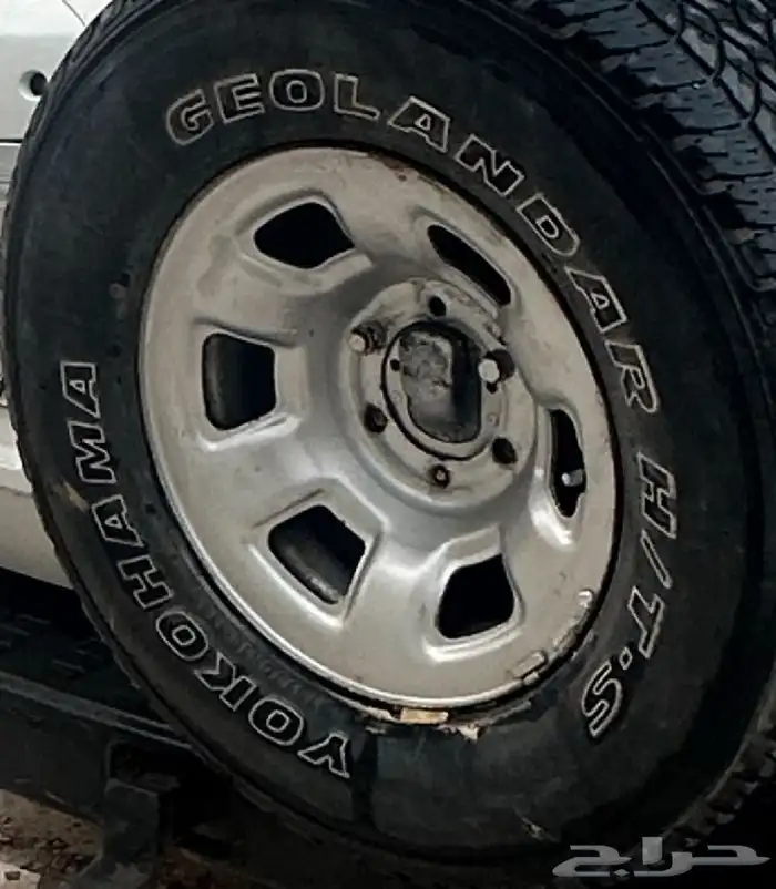 للبيع قطع فتك نيسان 2003 داخليه بيج 46