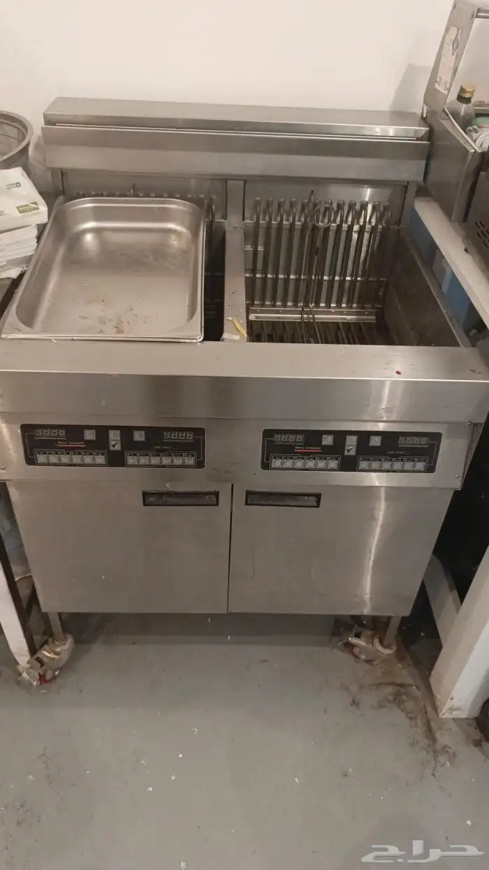 مكينة شاورما ومكينة قلي بطاطس 4