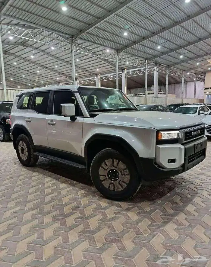 تويوتا برادو TXL1 بنزين 2025 5