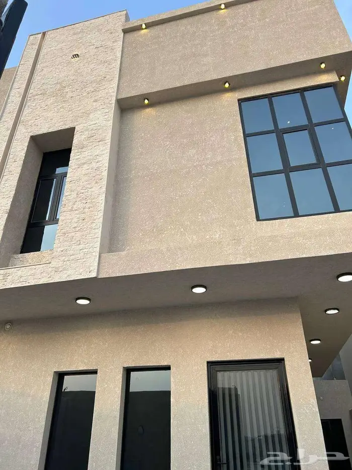 فيلا للايجار 305 متر الشعلة 2