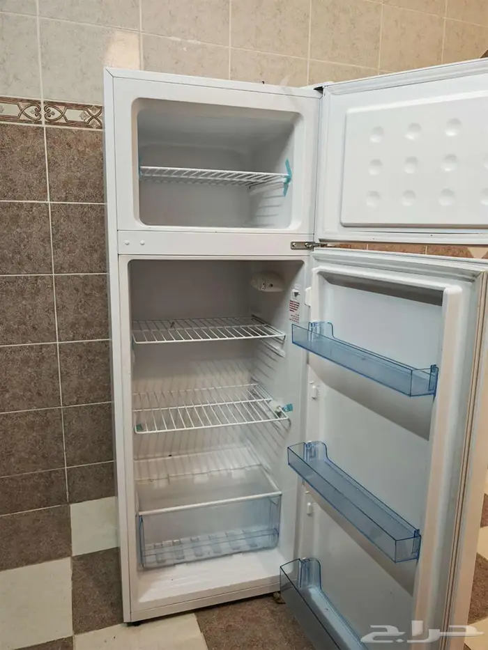 ثلاجة نظيفة للبيع 3