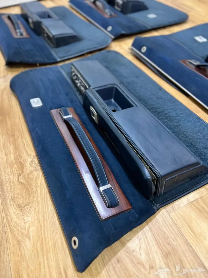 طبقان ابواب لون كحلي 2