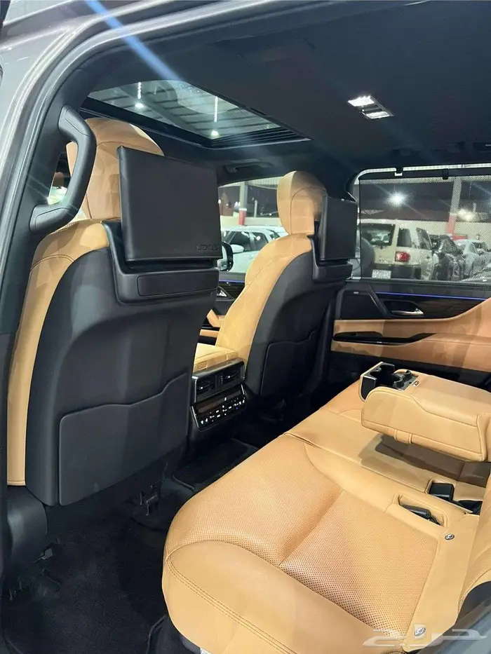 جيب لكزس LX600 2023 BB شبه جديد ( الوكيل عبداللطيف جميل ) 9