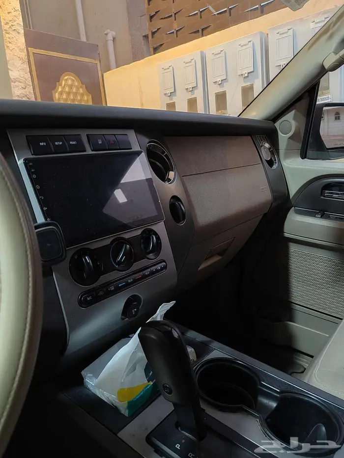 فورد اكسبيديشن 2012 8