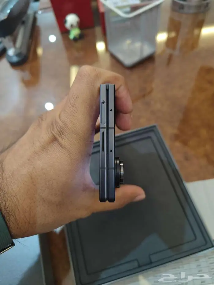 Samsung Galaxy Fold 7 (1Tera  16 Ram) سامسونج غالكسي زد فولد 9