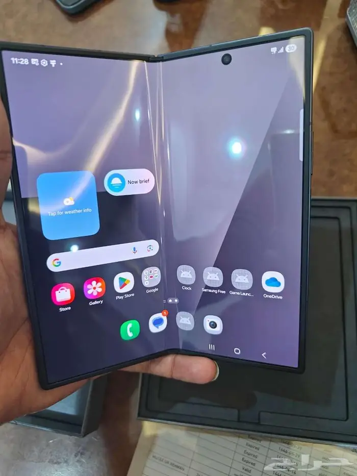 Samsung Galaxy Fold 7 (1Tera  16 Ram) سامسونج غالكسي زد فولد 2