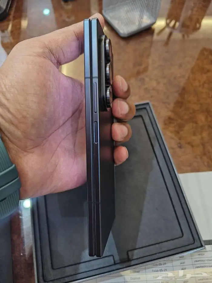 Samsung Galaxy Fold 7 (1Tera  16 Ram) سامسونج غالكسي زد فولد 7