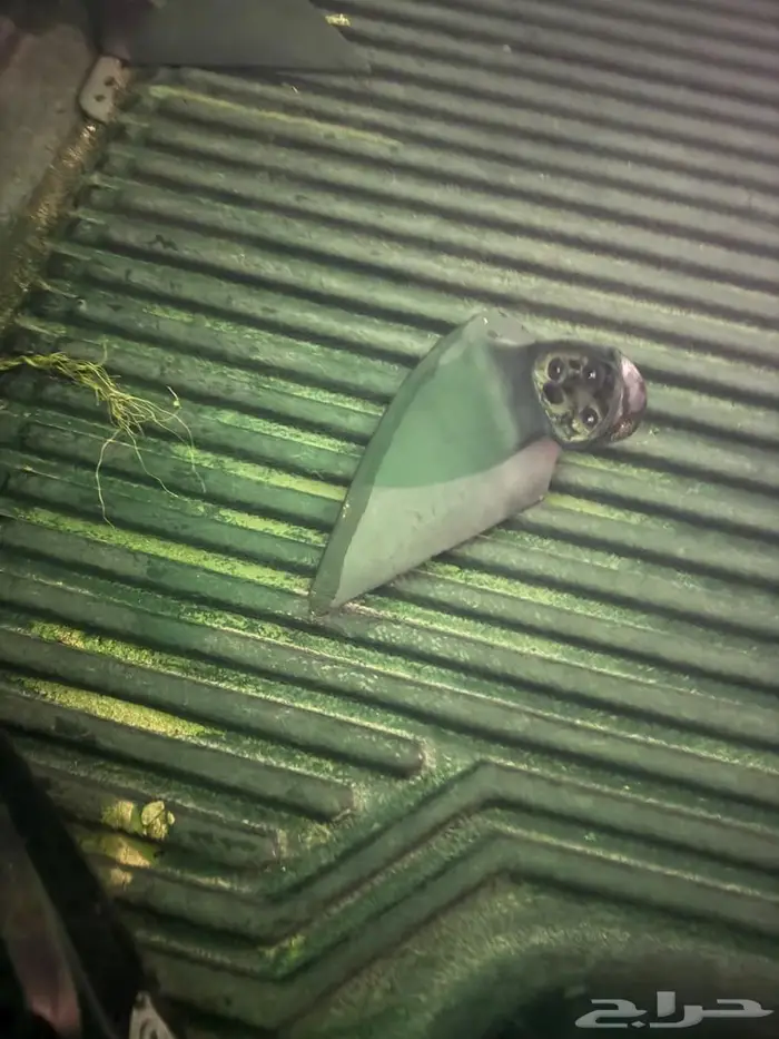 قاعده مرايه هايلكس يمين 0