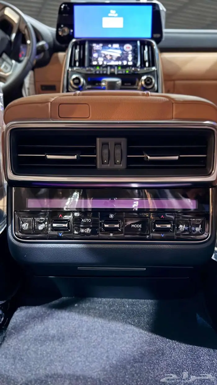 لكزس BB بريمي LX 600 بريمي موديل 2025 5