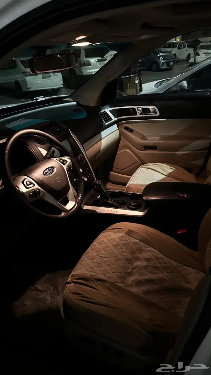 اكسبلورر 2015 XLT 9