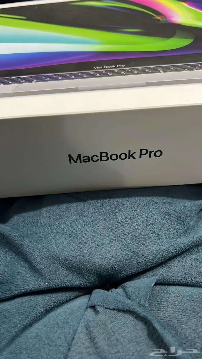 ماك بوك برو مع تتش(لمس) بار M2 512 GB 3