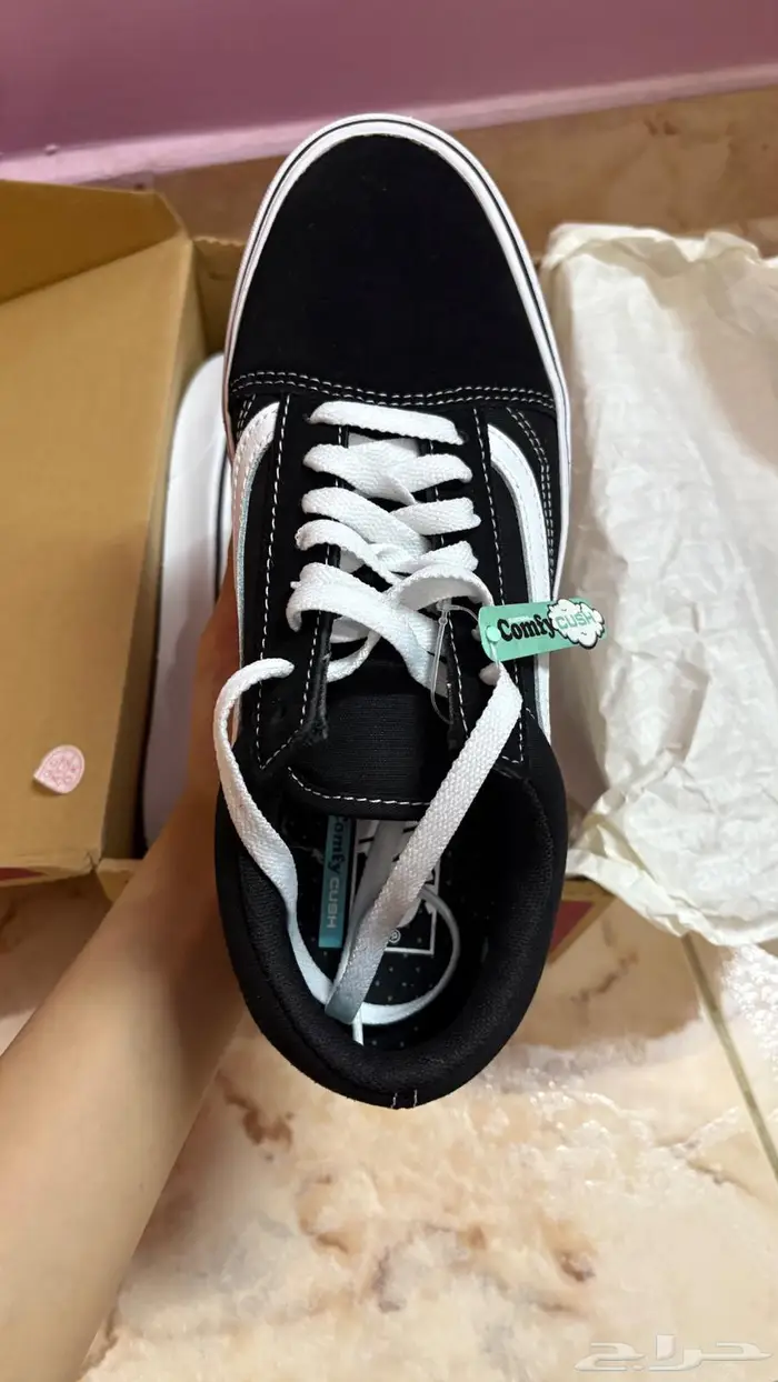 حذاء سنيكرز فانز 2