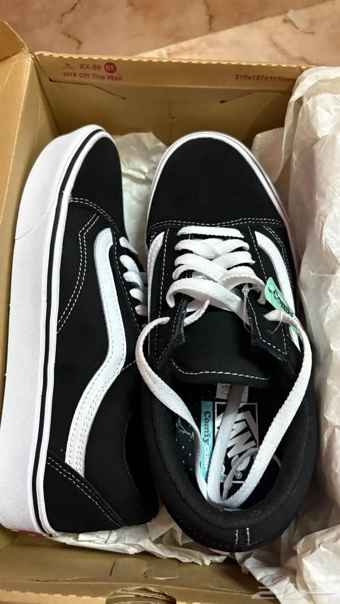 حذاء سنيكرز فانز 4