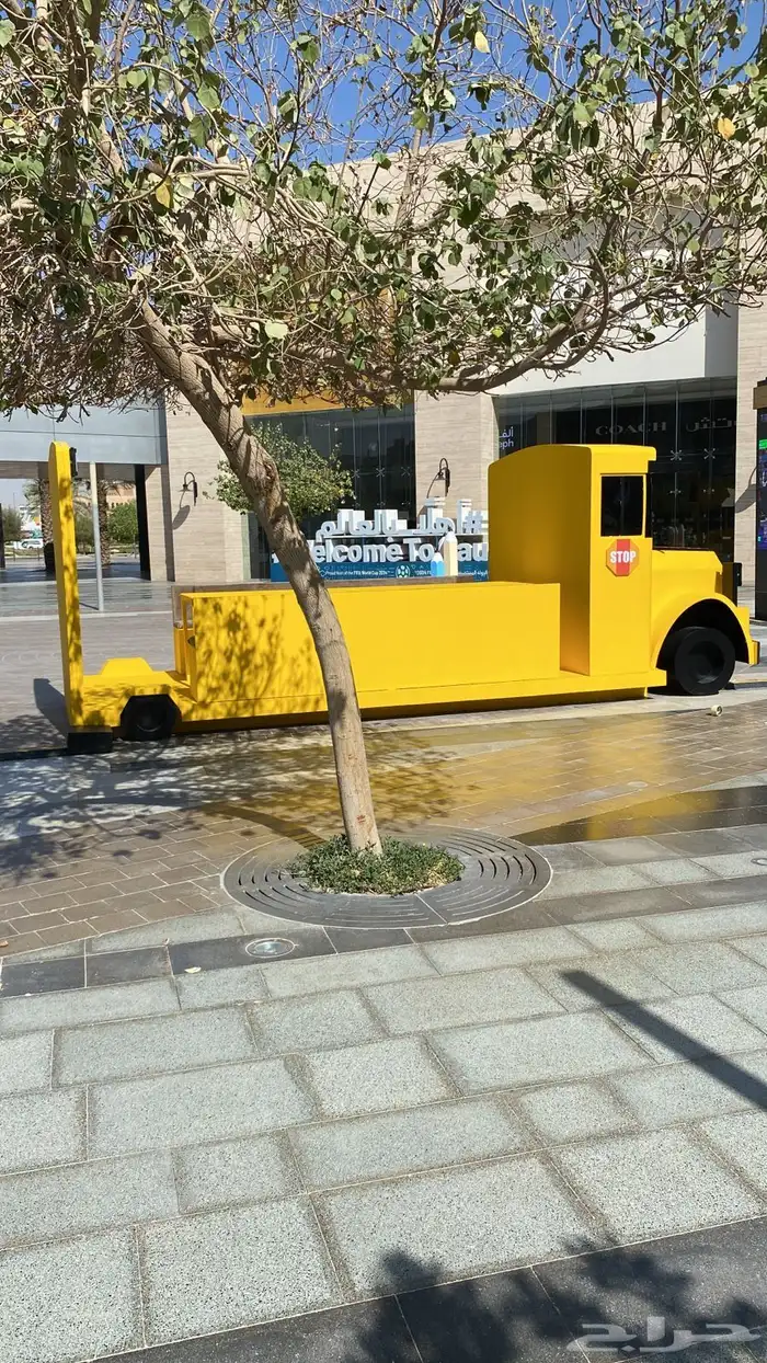 مهندس سعودي نصمم وننفذ جميع انواع الديكورات جميع م سخص الخش 1