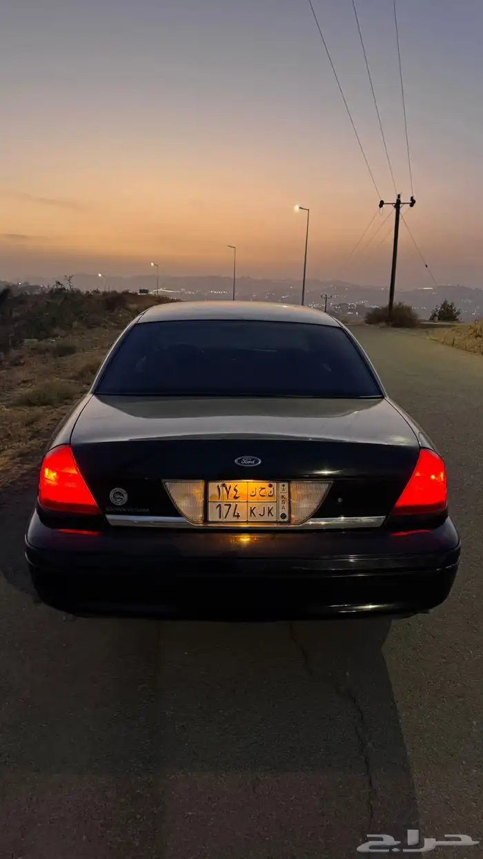فورد بوليسي 2003 2
