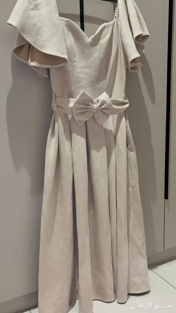 كعب وفستان 8