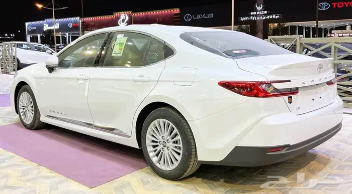 تويوتا كامري LE بنزين 2025 6
