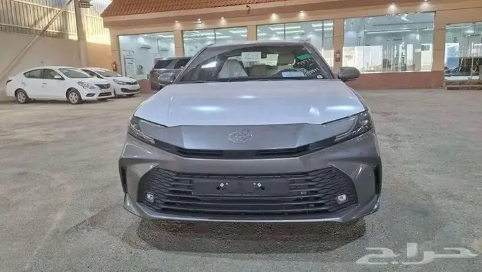 تويوتا كامرى E بنزين 2025 كاش واقساط 2
