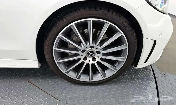 مرسيدس كوبية C200 2023 16