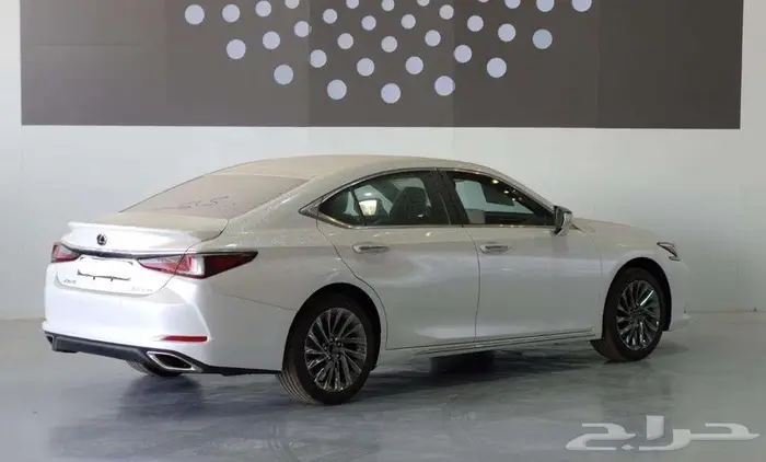 لكزسES 350 مطور بريمي فتحة سقف 2025(216900)اقوى العروض 3
