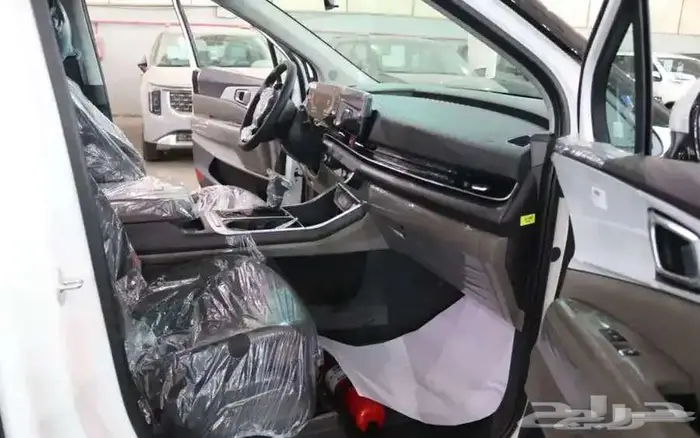 كيا كرنفال 2025 استاندر 7