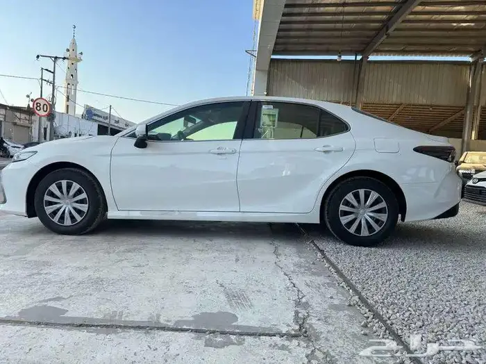 كامري 2024 LE اصفار سعودي 6