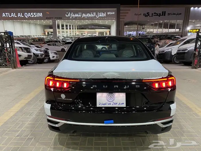 فورد تورس تيتانيوم 2026 اسود سعودي 9