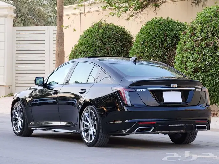 كاديلاك CT5 2022 شبه جديد 8