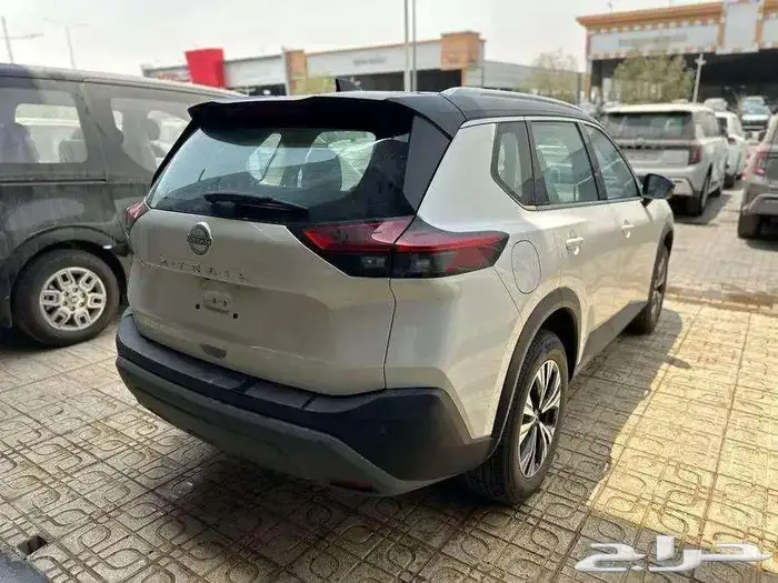 نيسان اكستريل SV بلس 2025 كاش وتقسيط 6