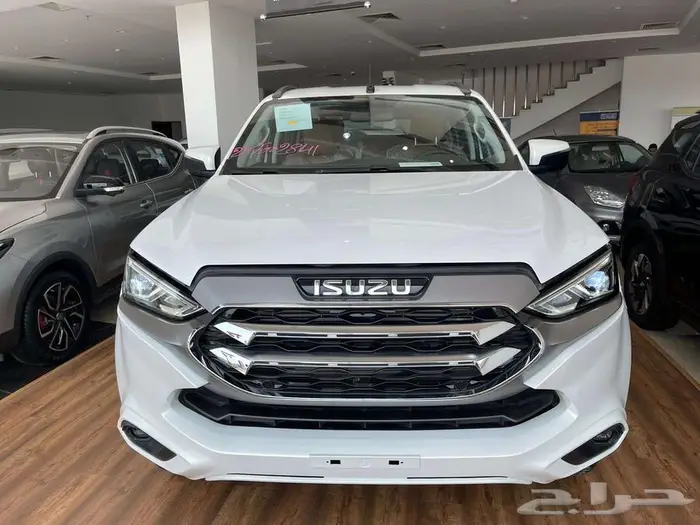 ايسوزو ام يو اكس 4X4 3.0 فل كامل 2024 كاش او تقسيط 1