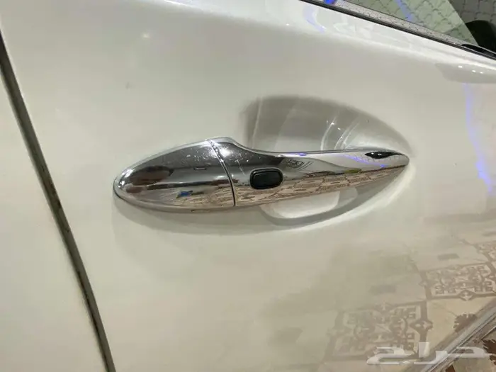 لكزس LS460 2015 27