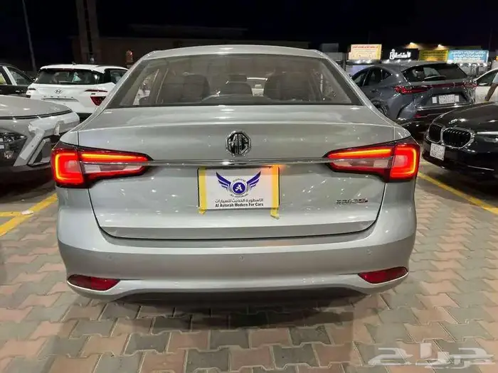 ام جي 5 2023 نص فل متاح تقسيط 4