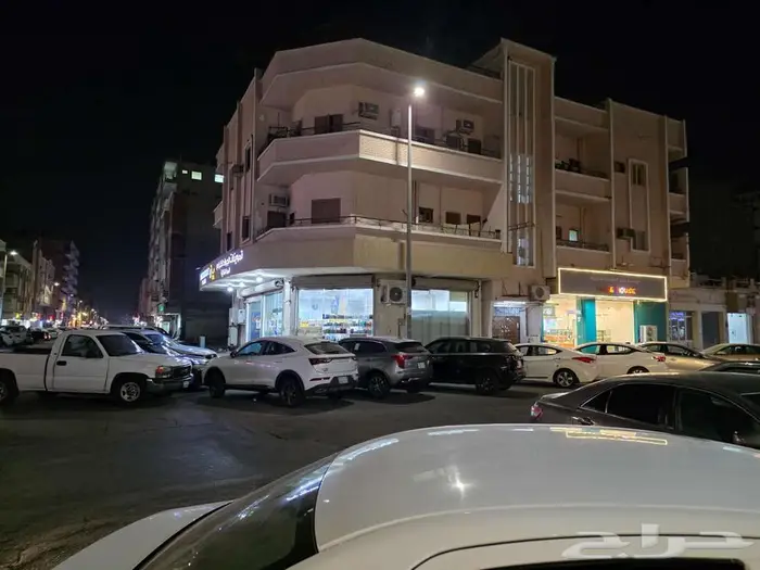 للبيع عمارة تجارية زاوية بحي العدامه موقع مميز وحيوي 0