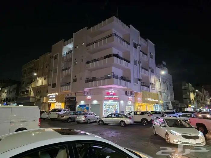 فرصة للبيع عمارة تجارية زاوية شرقية جنوبية بحي العدامة 0