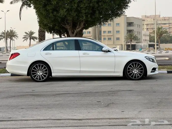 للبيع مرسيدس S 500 بحالة الوكالة 2015 21