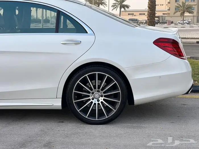 للبيع مرسيدس S 500 بحالة الوكالة 2015 16