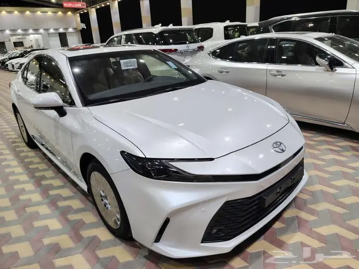 كامري LE بنزين 2025 1