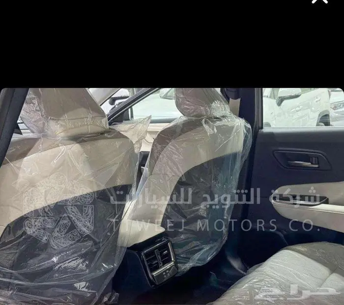 تويوتا كراون برستيج هايبرد 2025 4