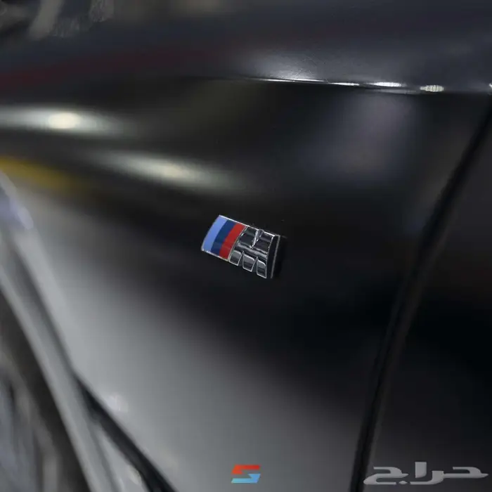 بي ام دبليو X6 Black Vermilion موديل 2022 5