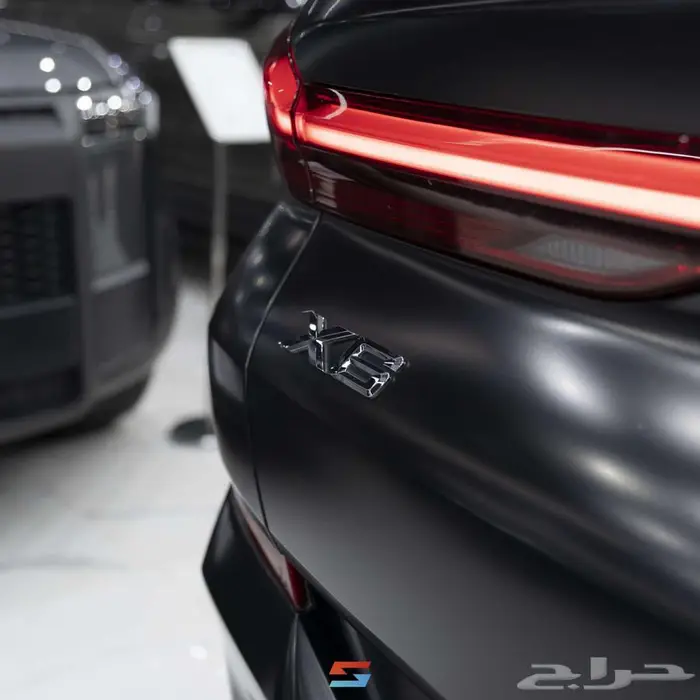 بي ام دبليو X6 Black Vermilion موديل 2022 9