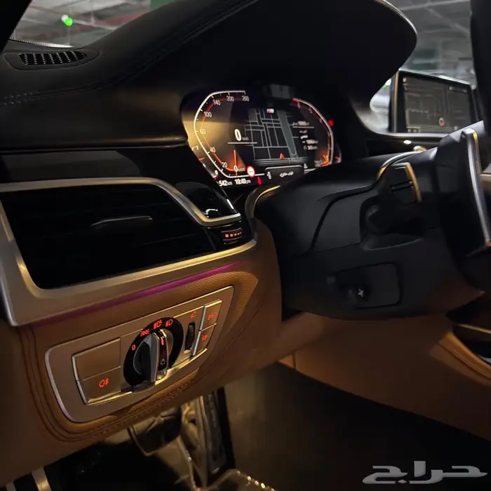 بي ام دبليو 730 أسود 2020 نظيفة 5